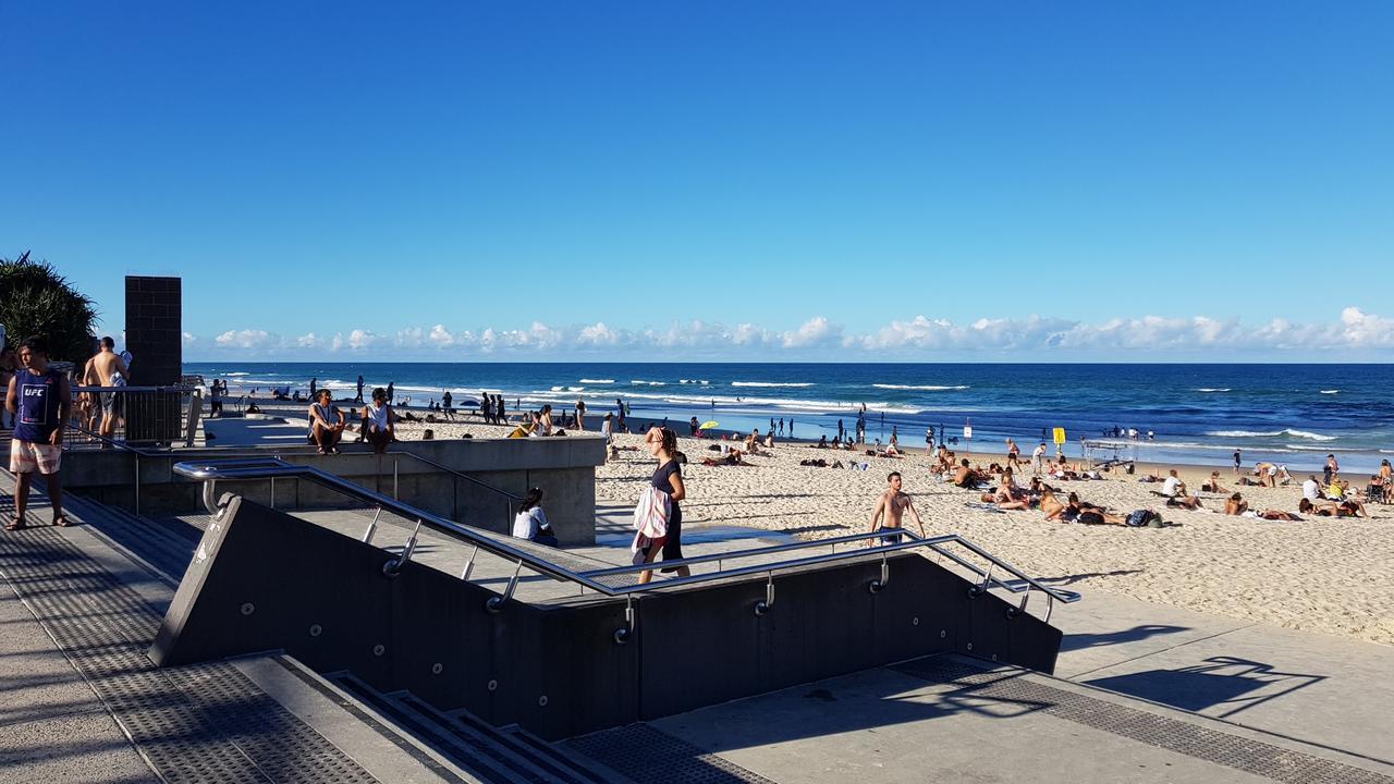 Beach Comber Appartamento Gold Coast Esterno foto